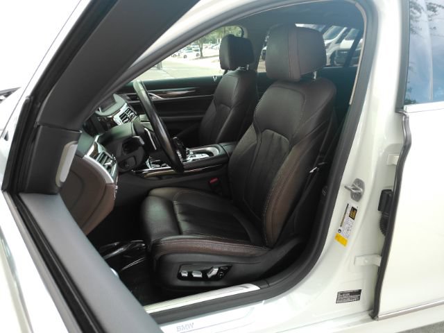 Used 2022 BMW 740i RWD image 14