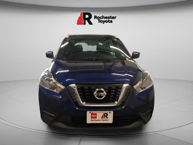Used 2018 Nissan Kicks SV image 1