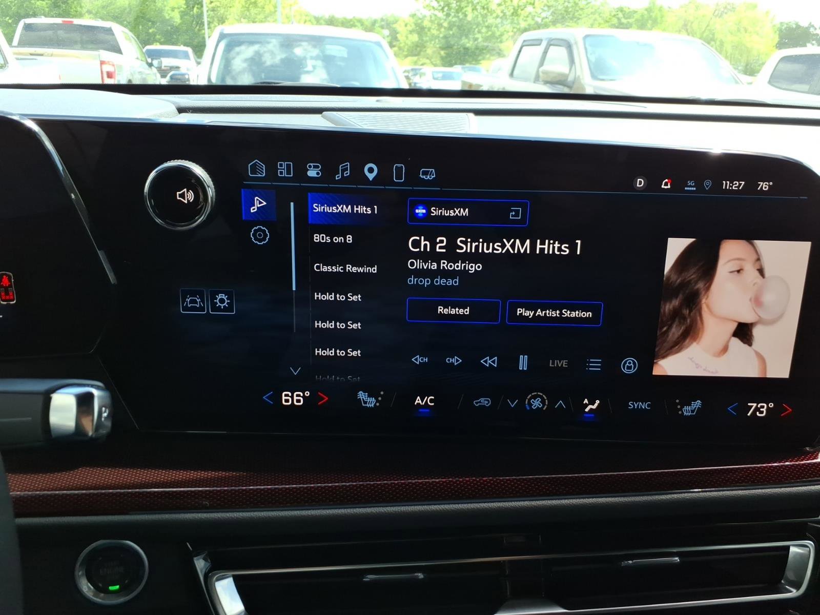 Used 2025 Chevrolet Traverse Z71 w/ Enhanced Driving Package AWD/4WD image 21