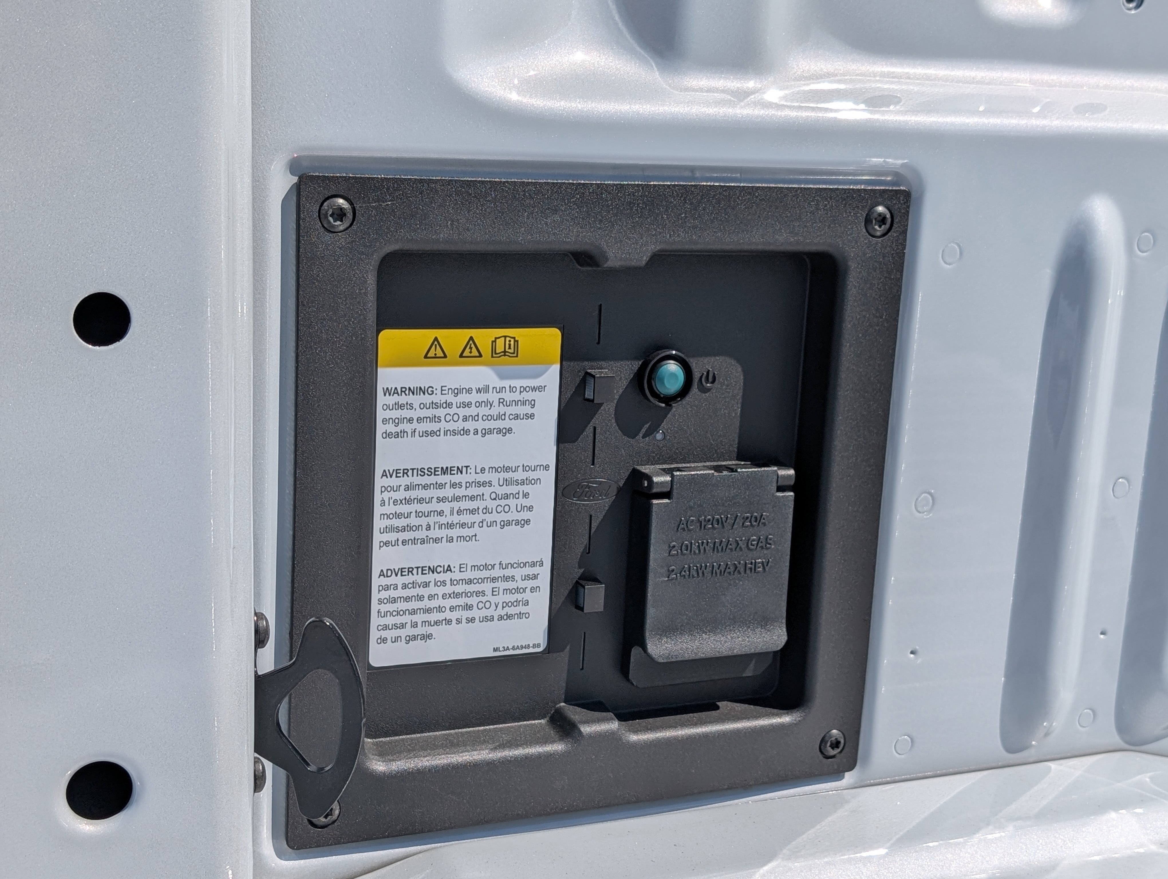 New 2025 Ford F150 XLT w/ Equipment Group 302A MID image 10