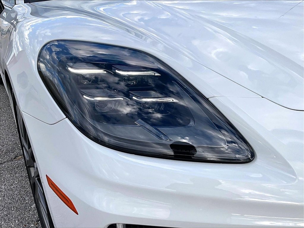 Used 2025 Porsche Panamera 4 image 12