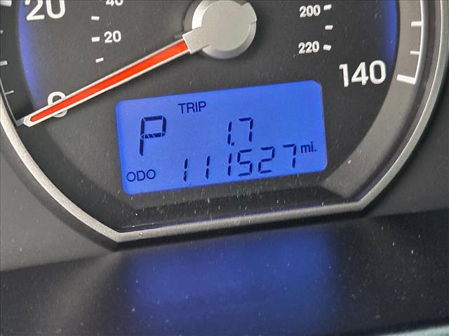 Used 2011 Hyundai Santa Fe SE image 11