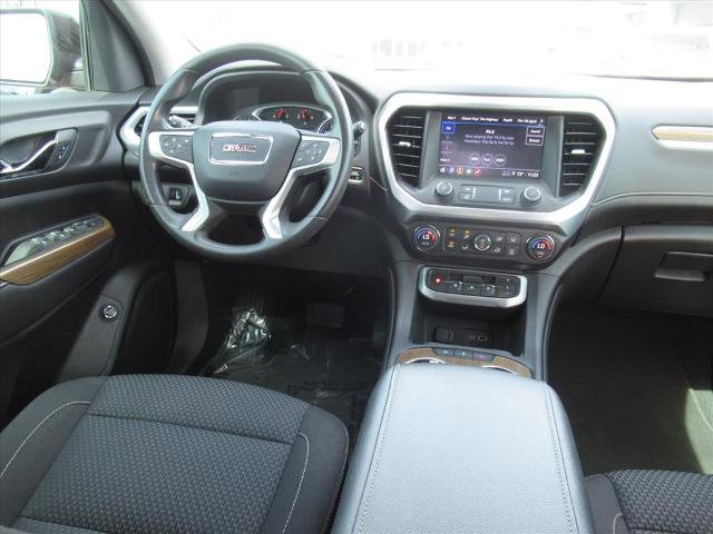 Used 2023 GMC Acadia SLE w/ Driver Convenience Package FWD image 13