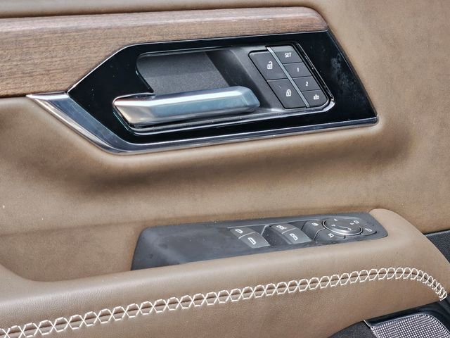 Used 2025 GMC Yukon Denali Ultimate w/ LPO, Floor Liner Package image 23