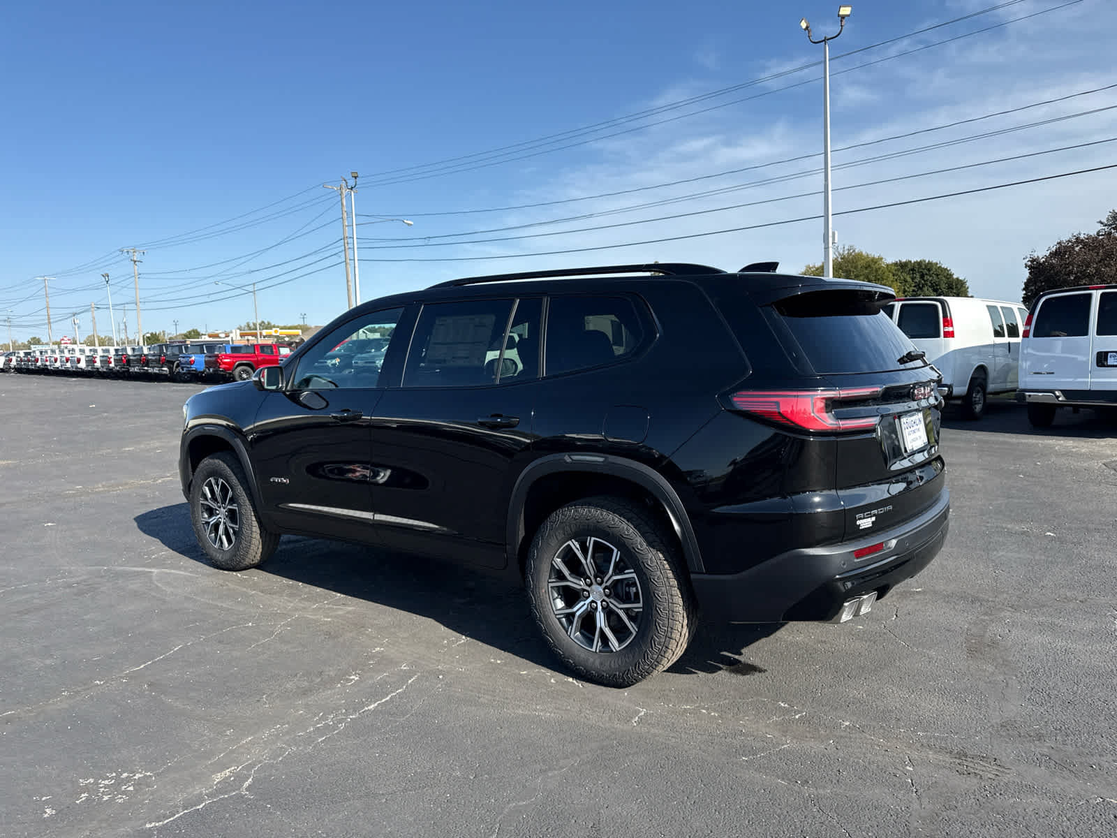 New 2027 GMC Acadia AT4 w/ Luxury Package AWD/4WD image 3