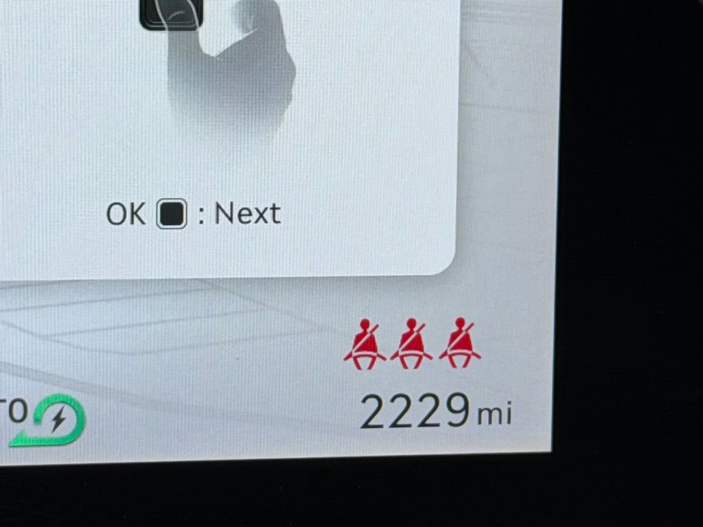 Used 2025 Genesis GV60 Advanced image 15