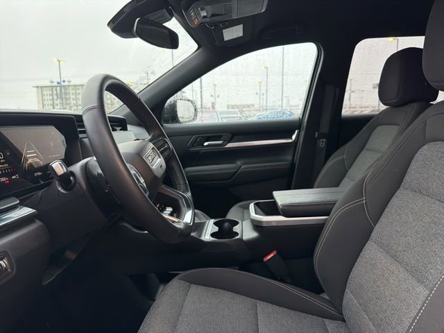 Used 2025 GMC Terrain Elevation AWD/4WD image 21