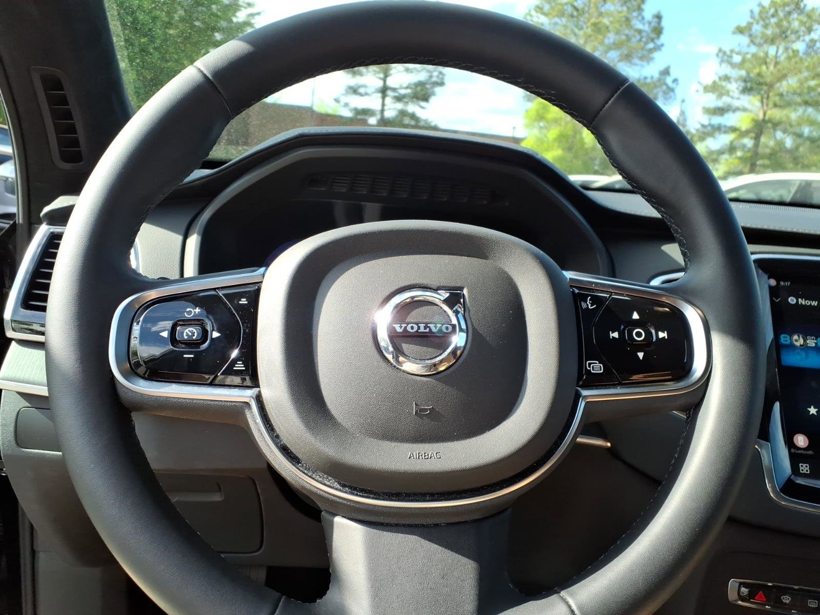Certified 2023 Volvo XC90 B6 Ultimate w/ Lounge Package AWD/4WD image 29