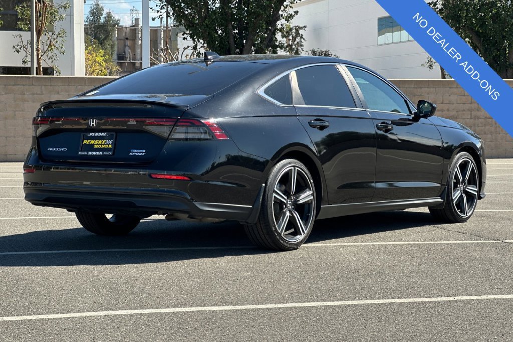 Used 2023 Honda Accord Sport image 4