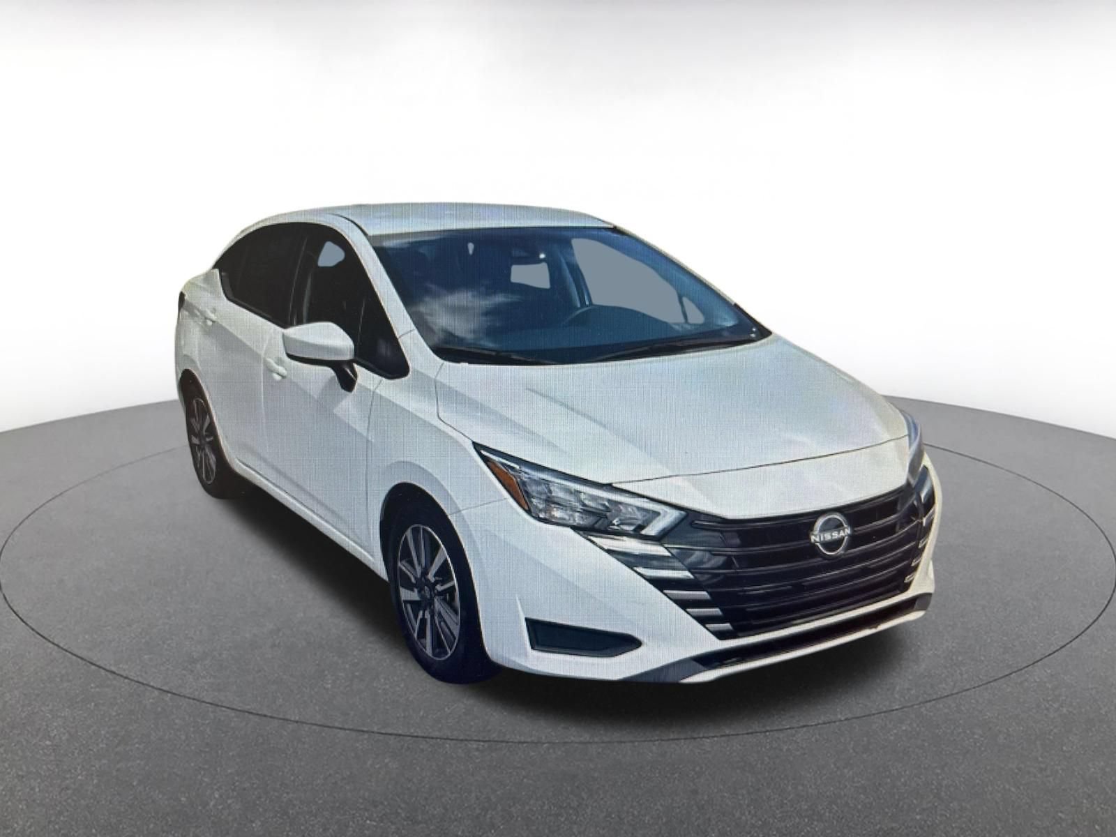 Used 2025 Nissan Versa SV FWD image 6