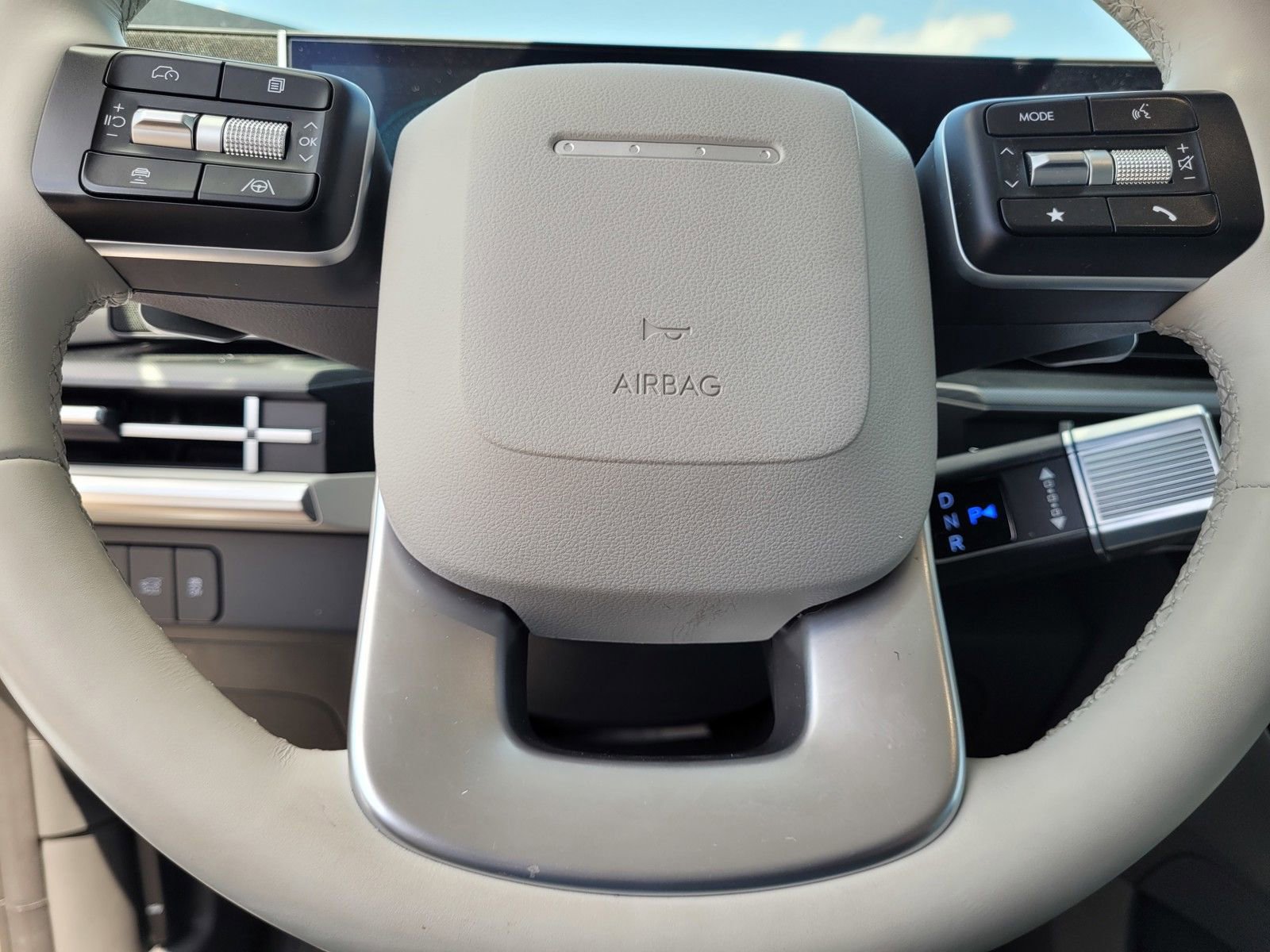 Certified 2026 Hyundai Santa Fe SE FWD image 32