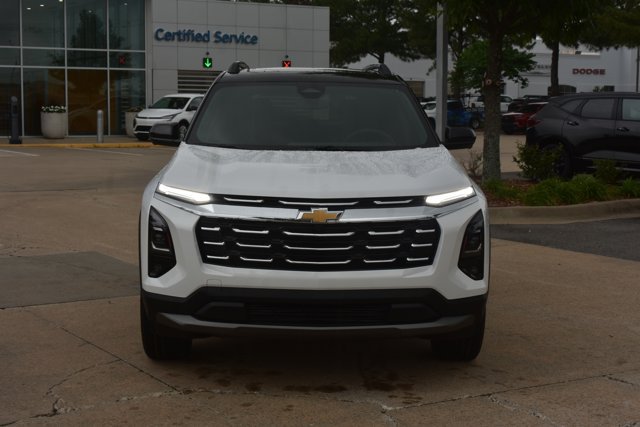 New 2026 Chevrolet Equinox LT w/ Safety and Technology Package FWD image 2
