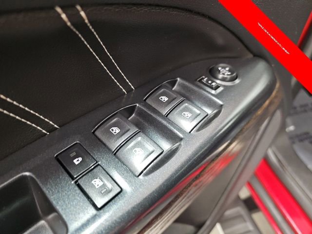 Used 2021 GMC Canyon Denali image 13