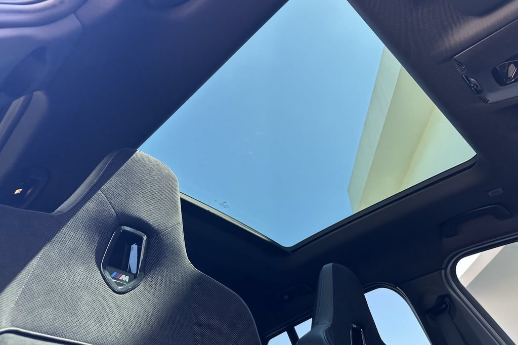 Used 2024 BMW X2 M35i AWD/4WD image 17
