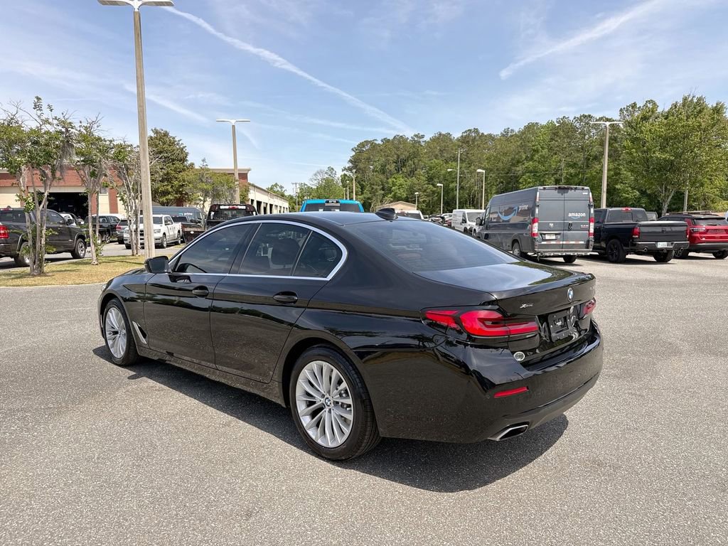 Used 2023 BMW 530i xDrive w/ Premium Package AWD/4WD image 5