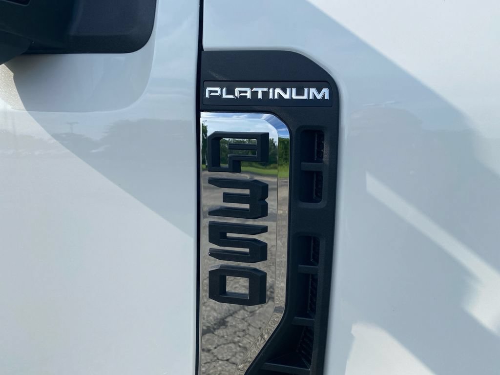 New 2026 Ford F350 Platinum w/ Platinum Plus Package AWD/4WD image 18