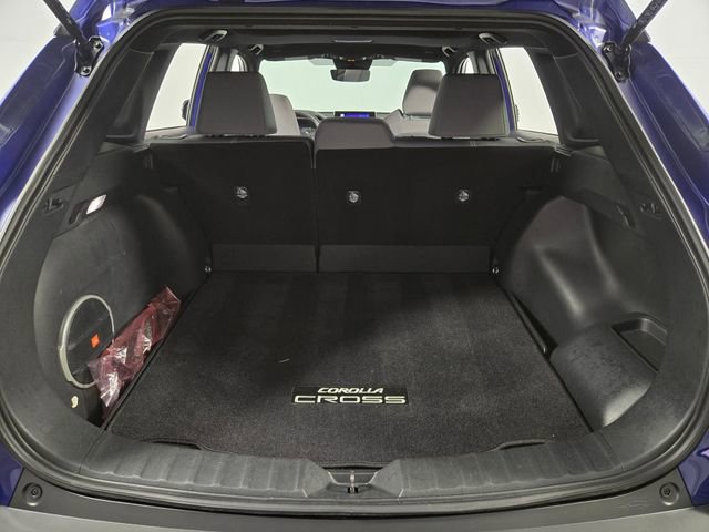 Used 2024 Toyota Corolla Cross S w/ Moonroof Package image 28