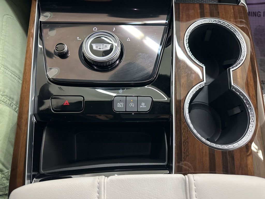 New 2026 Cadillac Escalade Platinum Sport w/ LPO, ONYX Package image 41