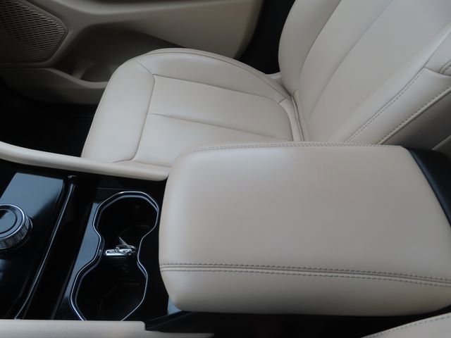 Used 2023 Jeep Grand Cherokee L Limited AWD/4WD image 38