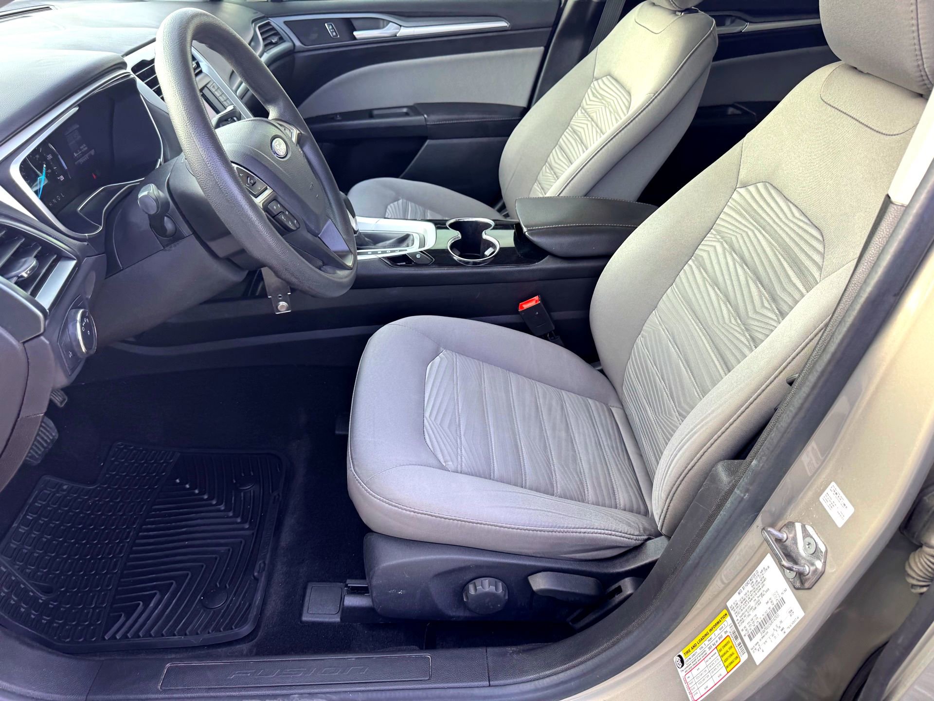 Used 2016 Ford Fusion S image 13