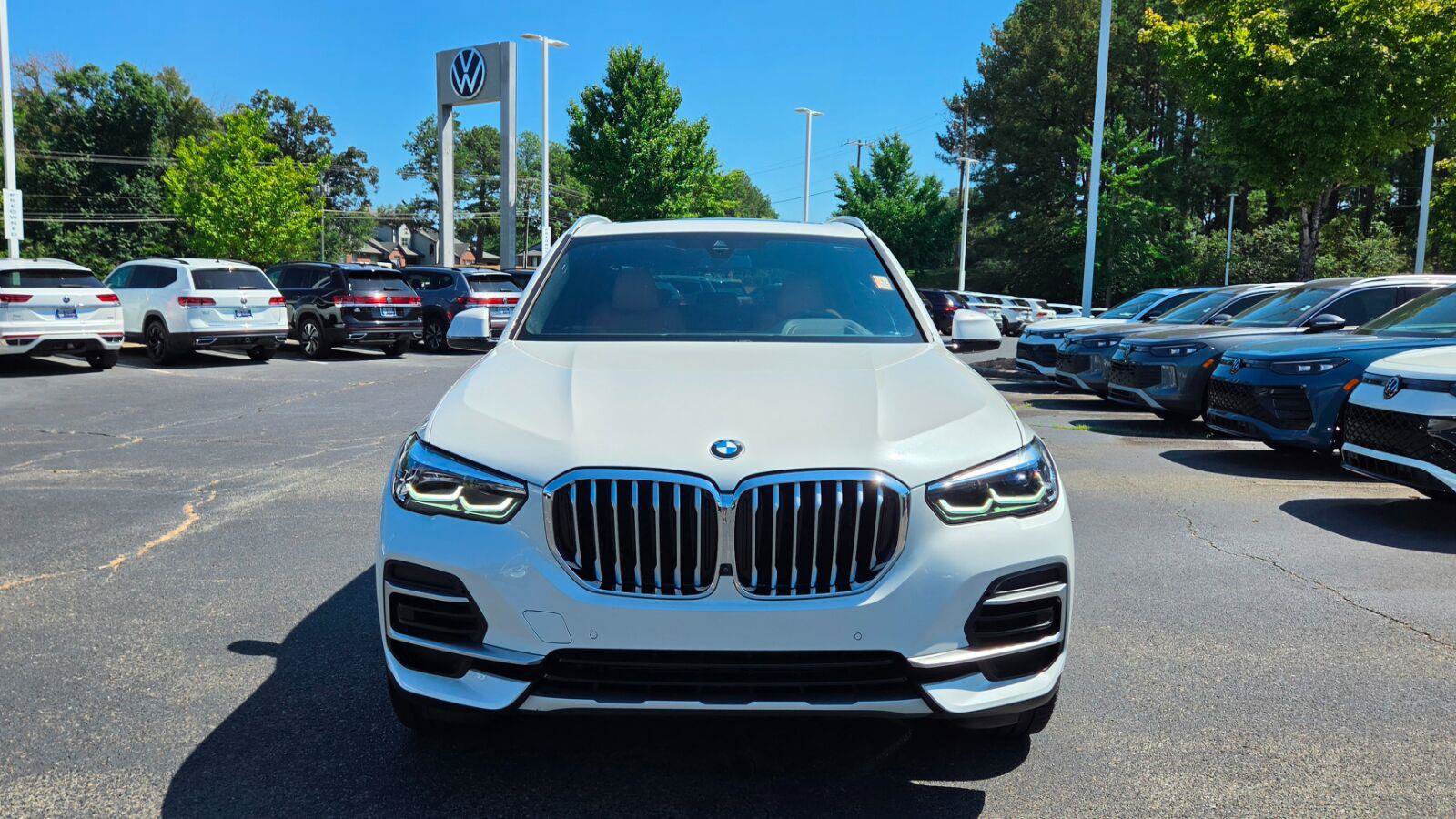 Used 2022 BMW X5 xDrive40i w/ Premium Package AWD/4WD image 8
