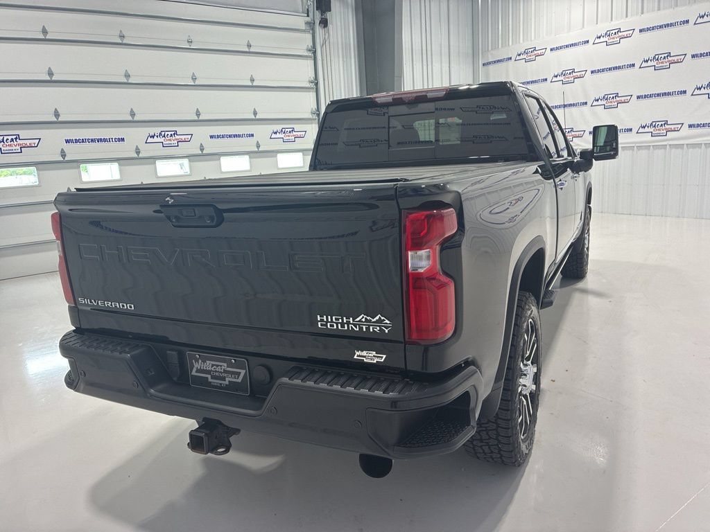 Used 2024 Chevrolet Silverado 2500 High Country w/ High Country Premium Package AWD/4WD image 8