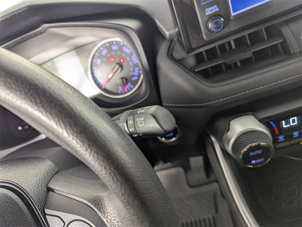 Used 2019 Toyota RAV4 XLE image 23