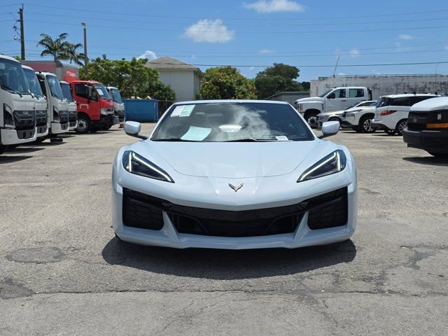 Used 2023 Chevrolet Corvette Z06 RWD image 2