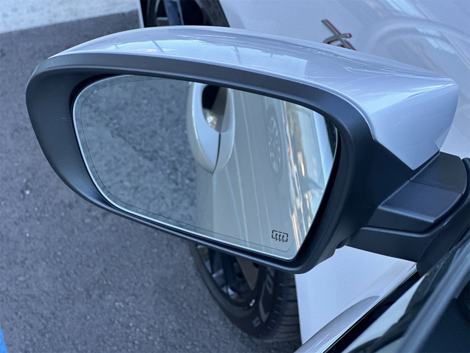 Used 2023 Maserati Ghibli Trofeo image 9