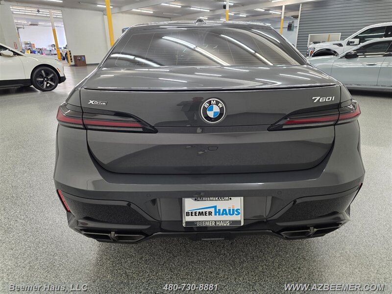 Used 2024 BMW 760i xDrive w/ Executive Package AWD/4WD image 7