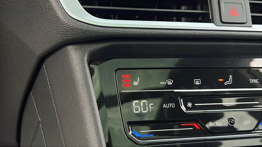 New 2025 Volkswagen Taos SE image 26