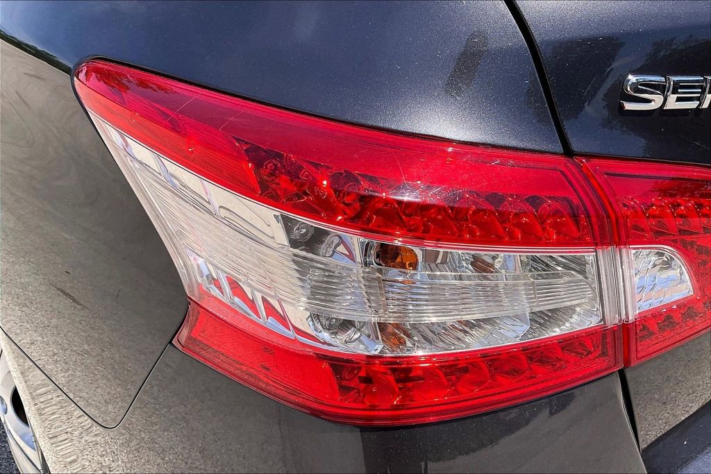 Used 2014 Nissan Sentra SV FWD image 28