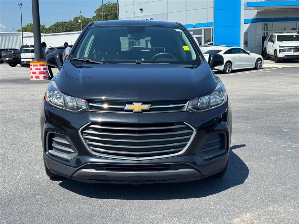 Used 2020 Chevrolet Trax LS w/ Tint and Cruise Package FWD image 8