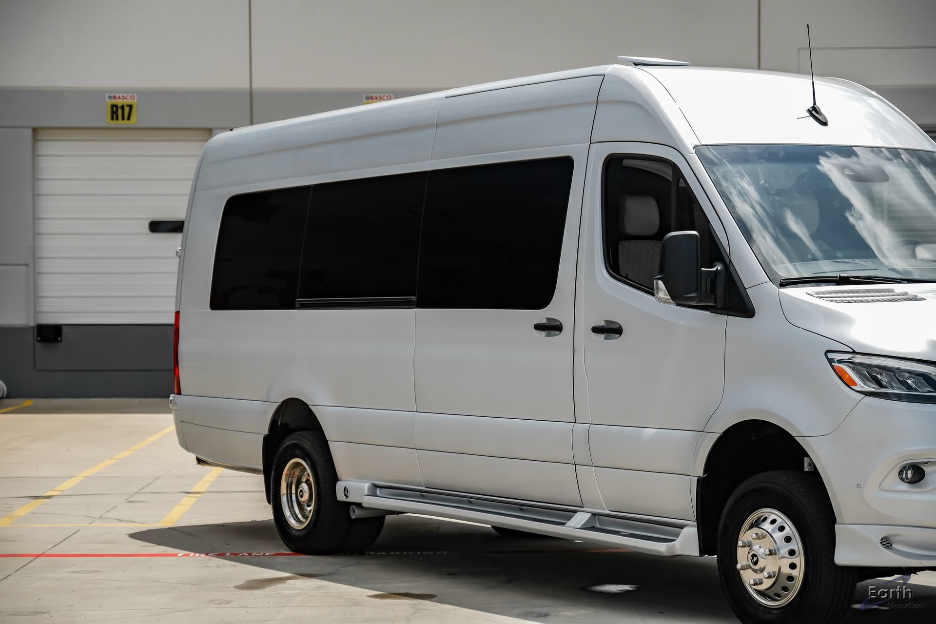 Used 2023 Mercedes-Benz Sprinter 3500 image 23