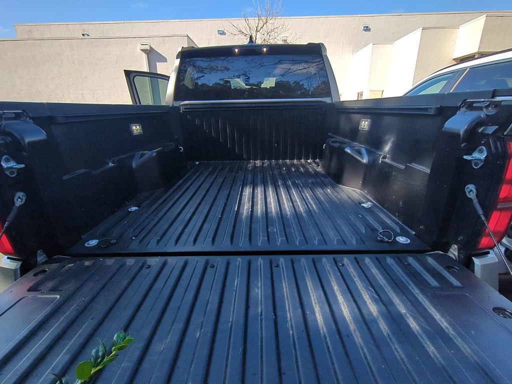 Certified 2025 Toyota Tacoma SR5 image 12
