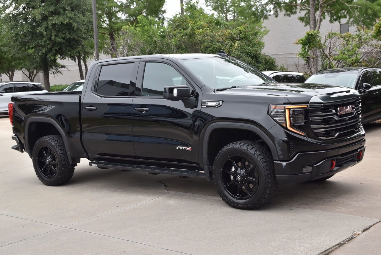Used 2023 GMC Sierra 1500 AT4 AWD/4WD image 5