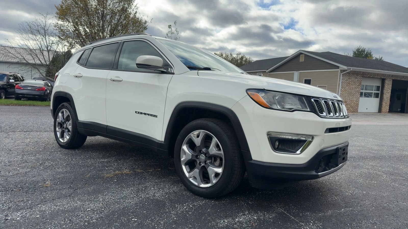 Used 2021 Jeep Compass Limited FWD image 2
