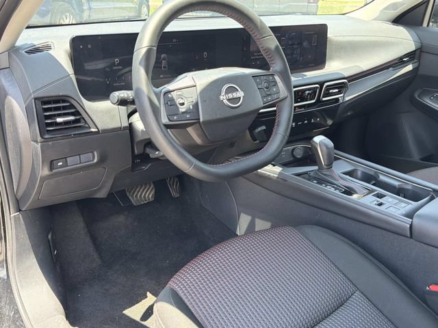 Used 2026 Nissan Sentra SR w/ Floor Mat Package FWD image 18