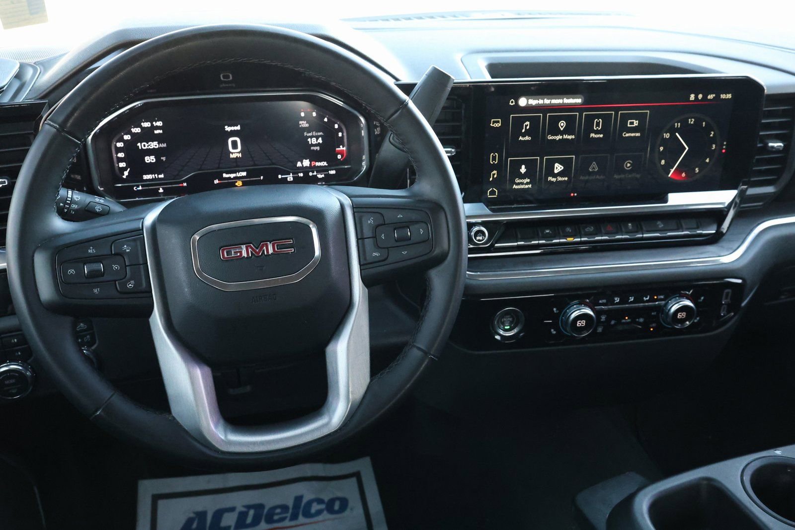 Used 2024 GMC Sierra 1500 SLT w/ X31 Off-Road Package image 16