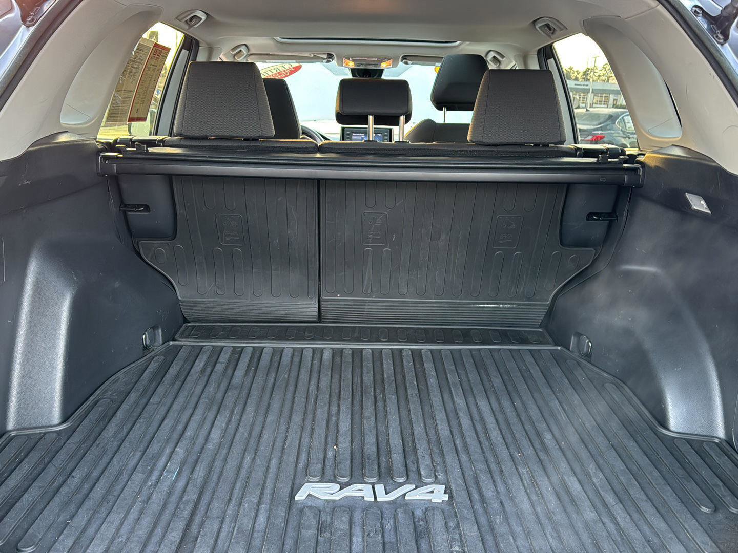 Certified 2019 Toyota RAV4 XLE image 18