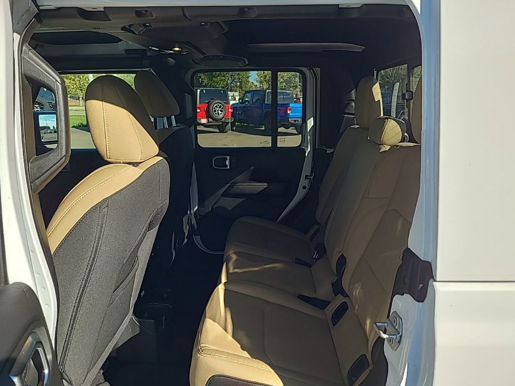 Used 2021 Jeep Gladiator Overland w/ LED Lighting Group image 14