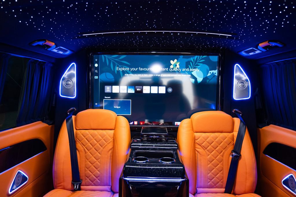 Used 2023 Mercedes-Benz Metris Passenger image 46