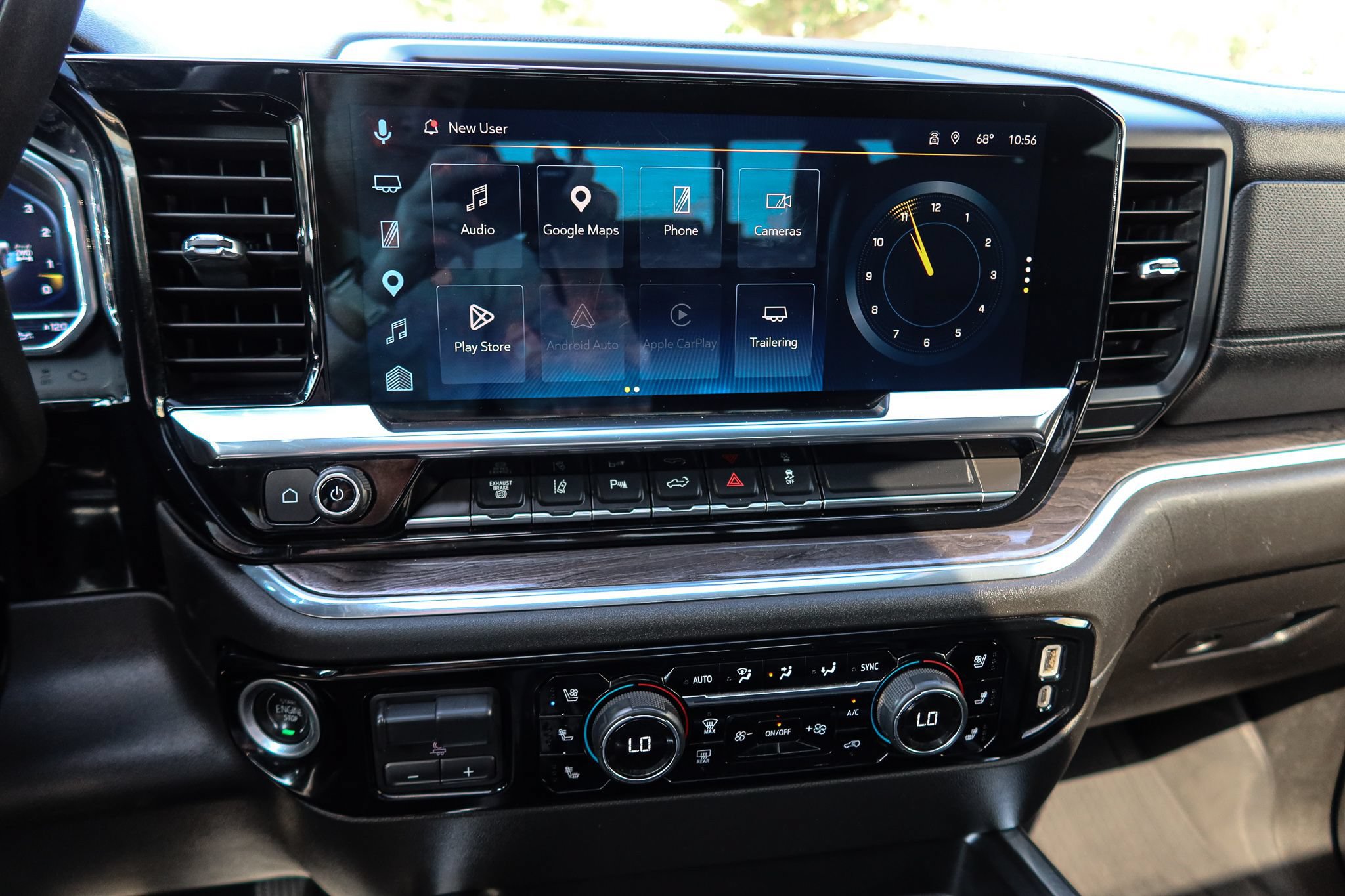 Used 2024 Chevrolet Silverado 3500 LTZ w/ LTZ Convenience Package AWD/4WD image 24