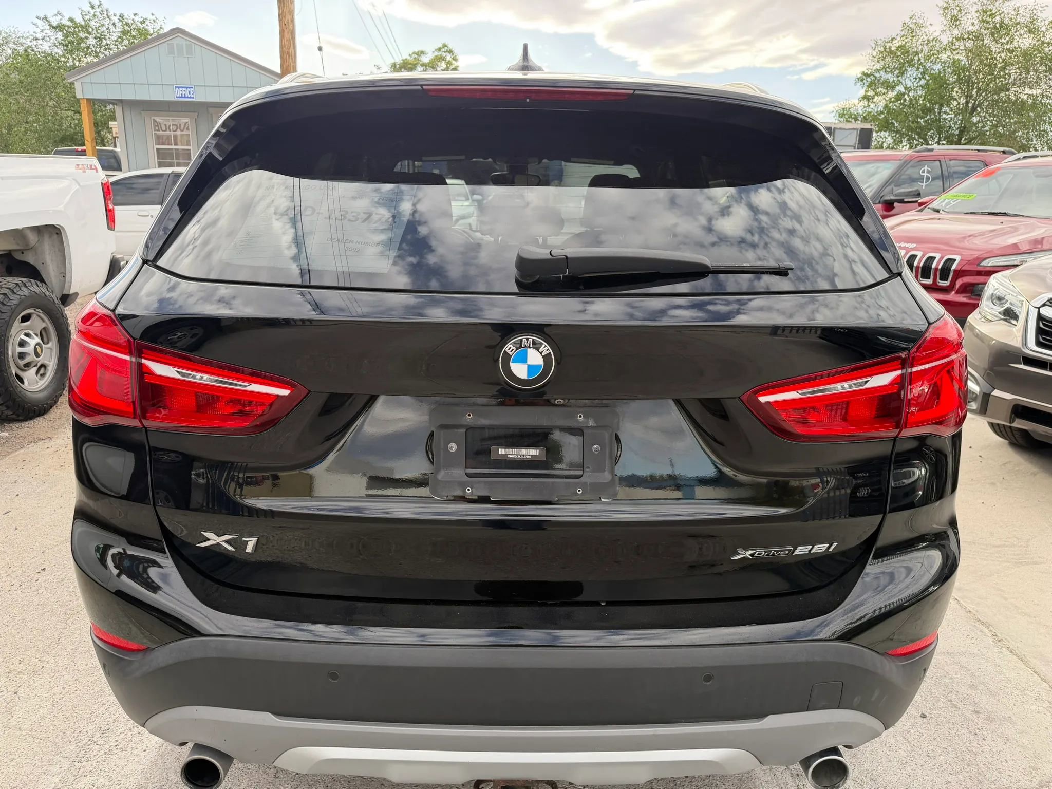 Used 2018 BMW X1 xDrive28i w/ Convenience Package AWD/4WD image 5