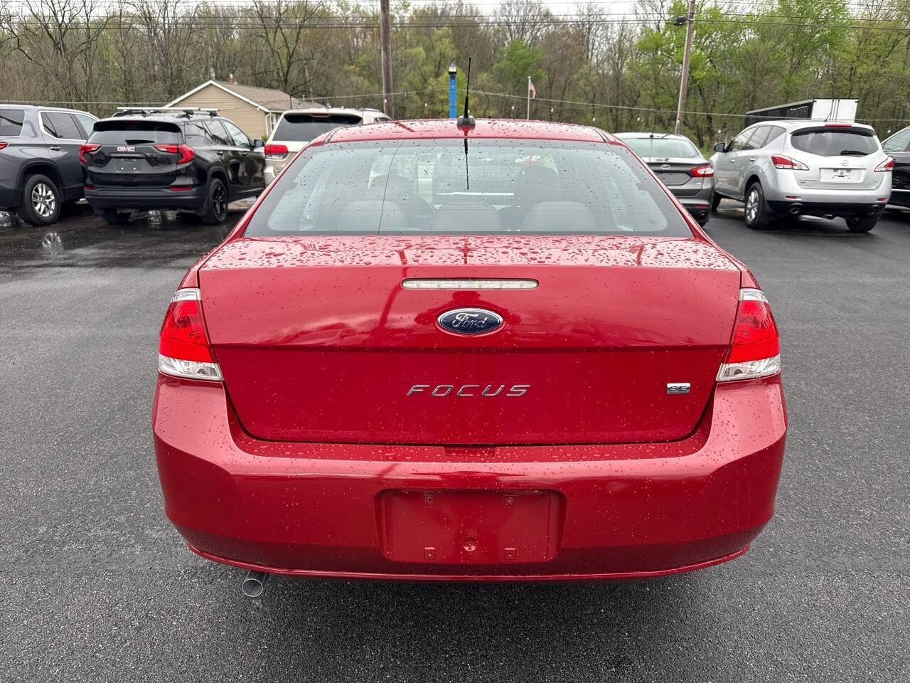 Used 2010 Ford Focus SE FWD image 6