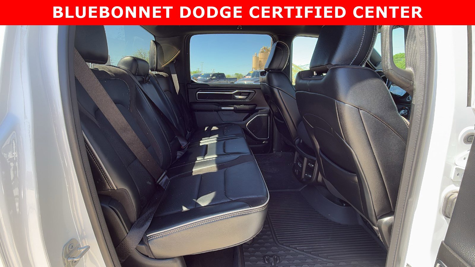Used 2023 RAM 1500 Laramie w/ Off Road Group AWD/4WD image 28