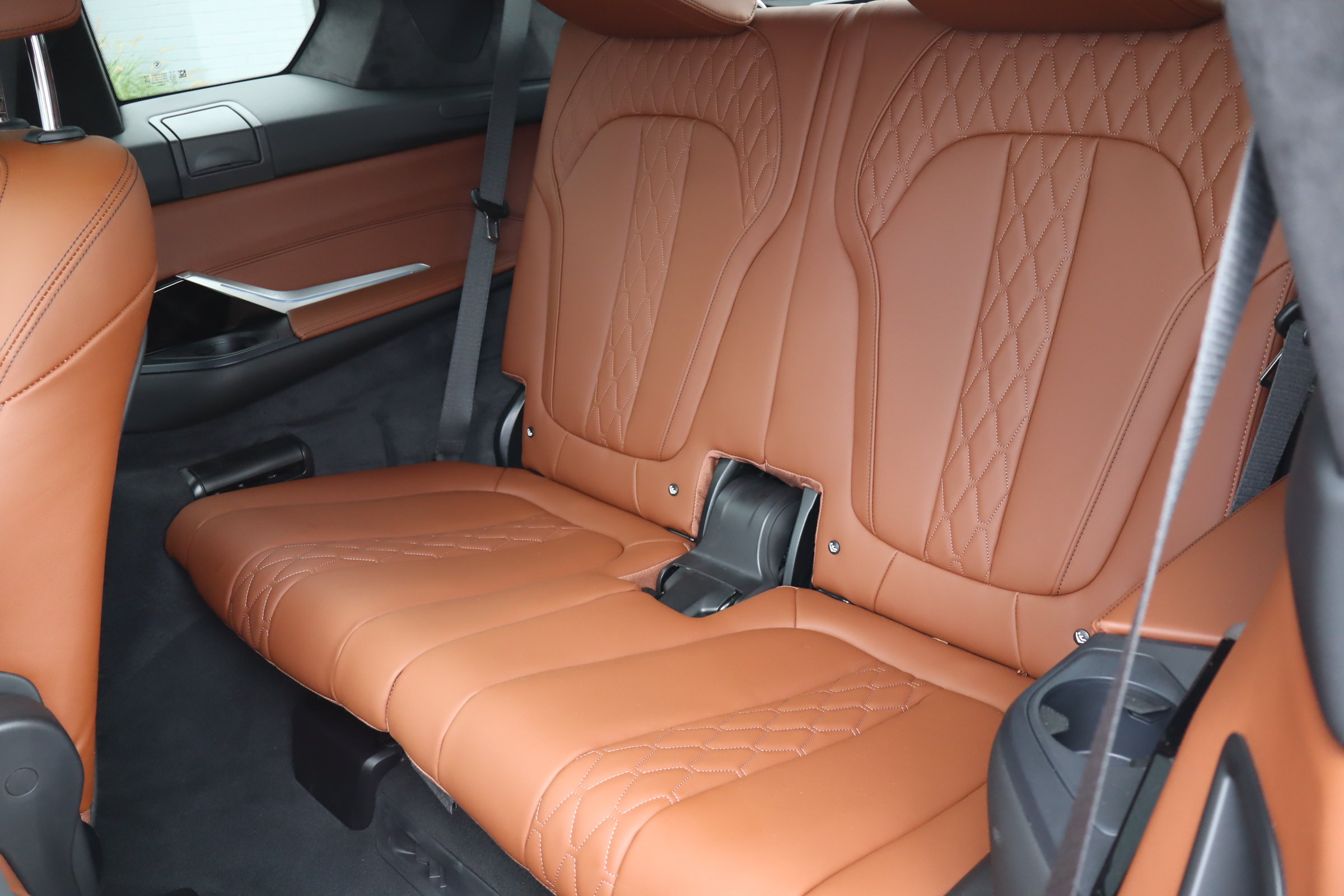 Used 2025 BMW X7 M60i AWD/4WD image 33