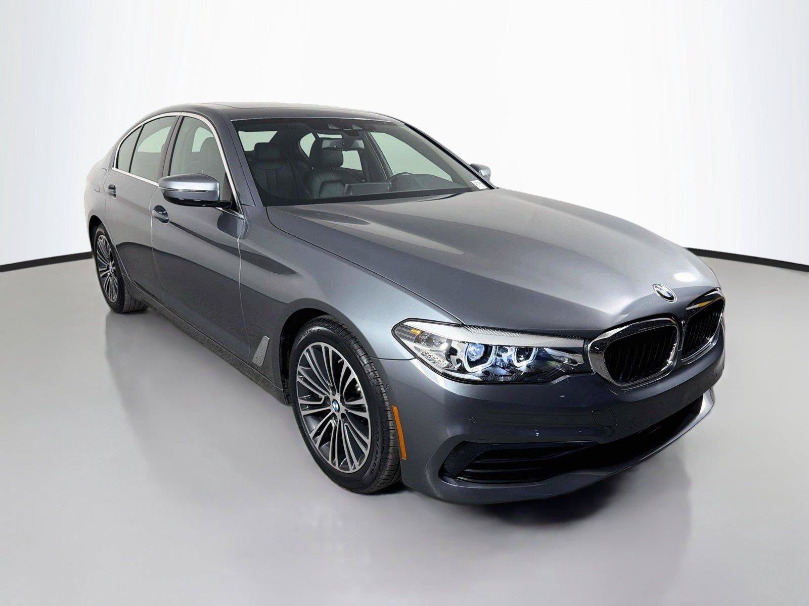 Used 2019 BMW 530i w/ Convenience Package RWD image 3
