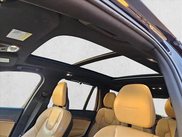 Used 2017 Volvo XC90 T6 Inscription w/ Vision Package image 18