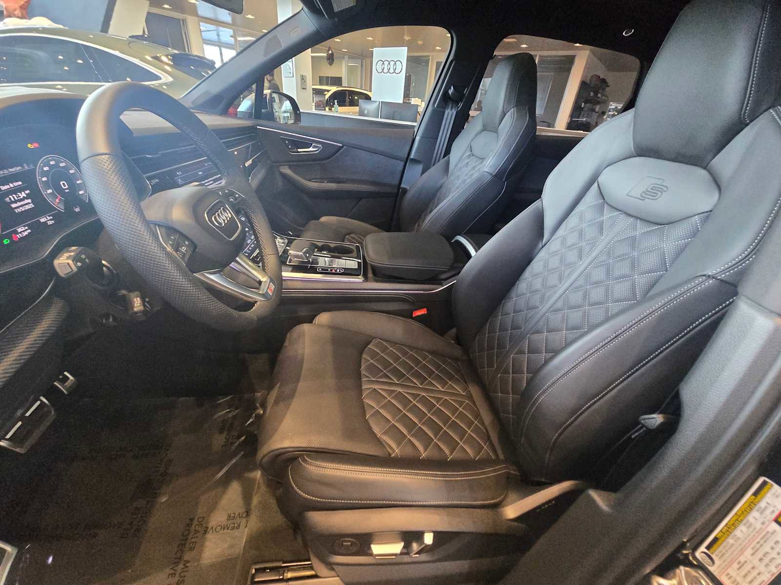 New 2025 Audi SQ7 Premium Plus image 25